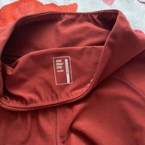 I’m selling tights worn a hand full of times